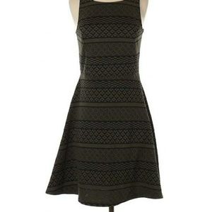 Apt 9 A-line sleeveless modern geometrical print